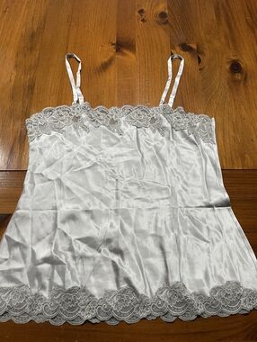 NWT Julianna Rae Womens Classic 100% Silk Light Grey Lace Trim Tank Top Size XL